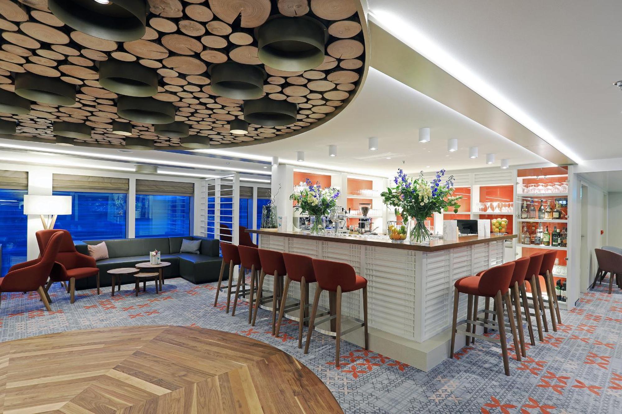 Fairtours Hotelschiff Alena Botel *