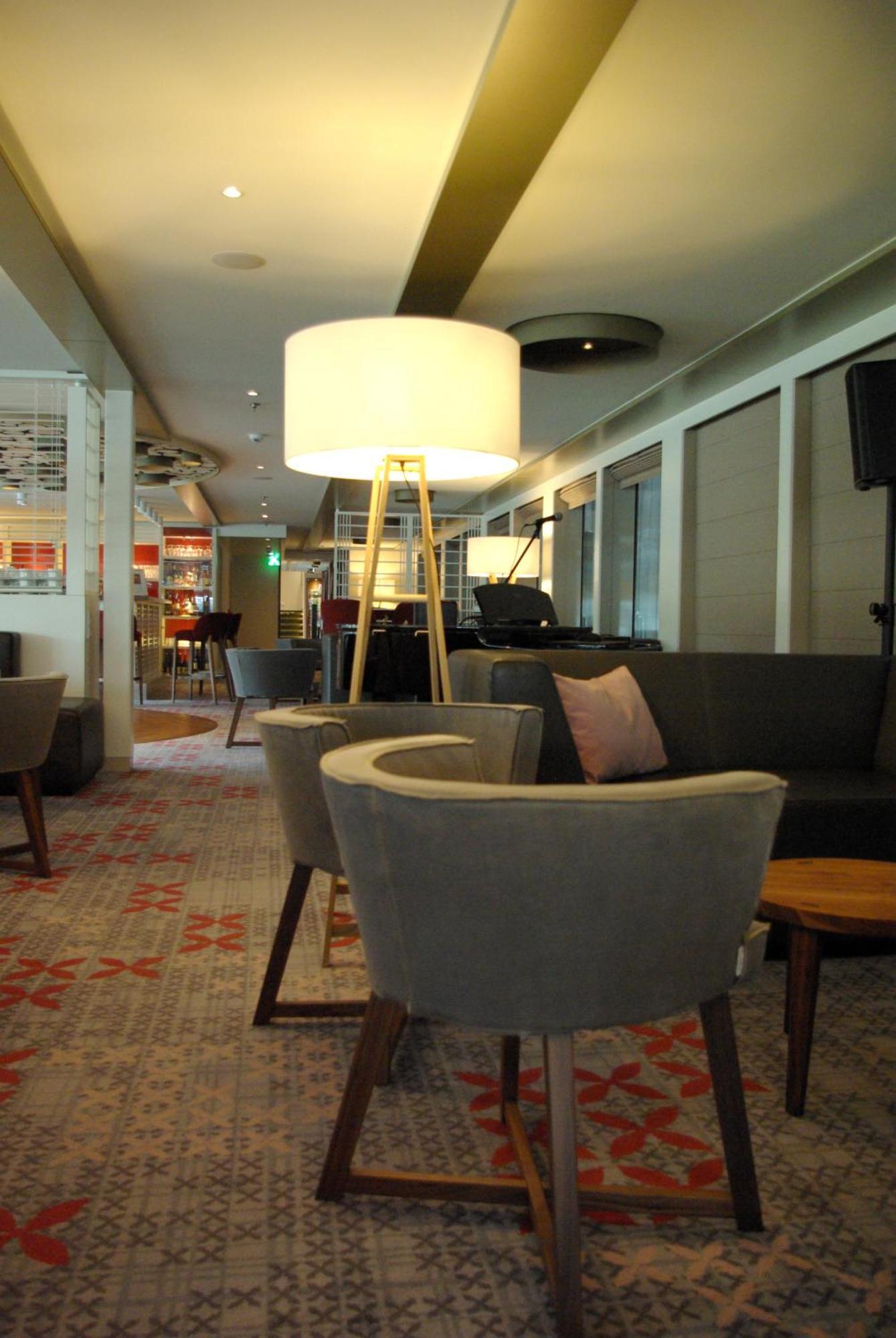 Botel Fairtours Hotelschiff Alena *