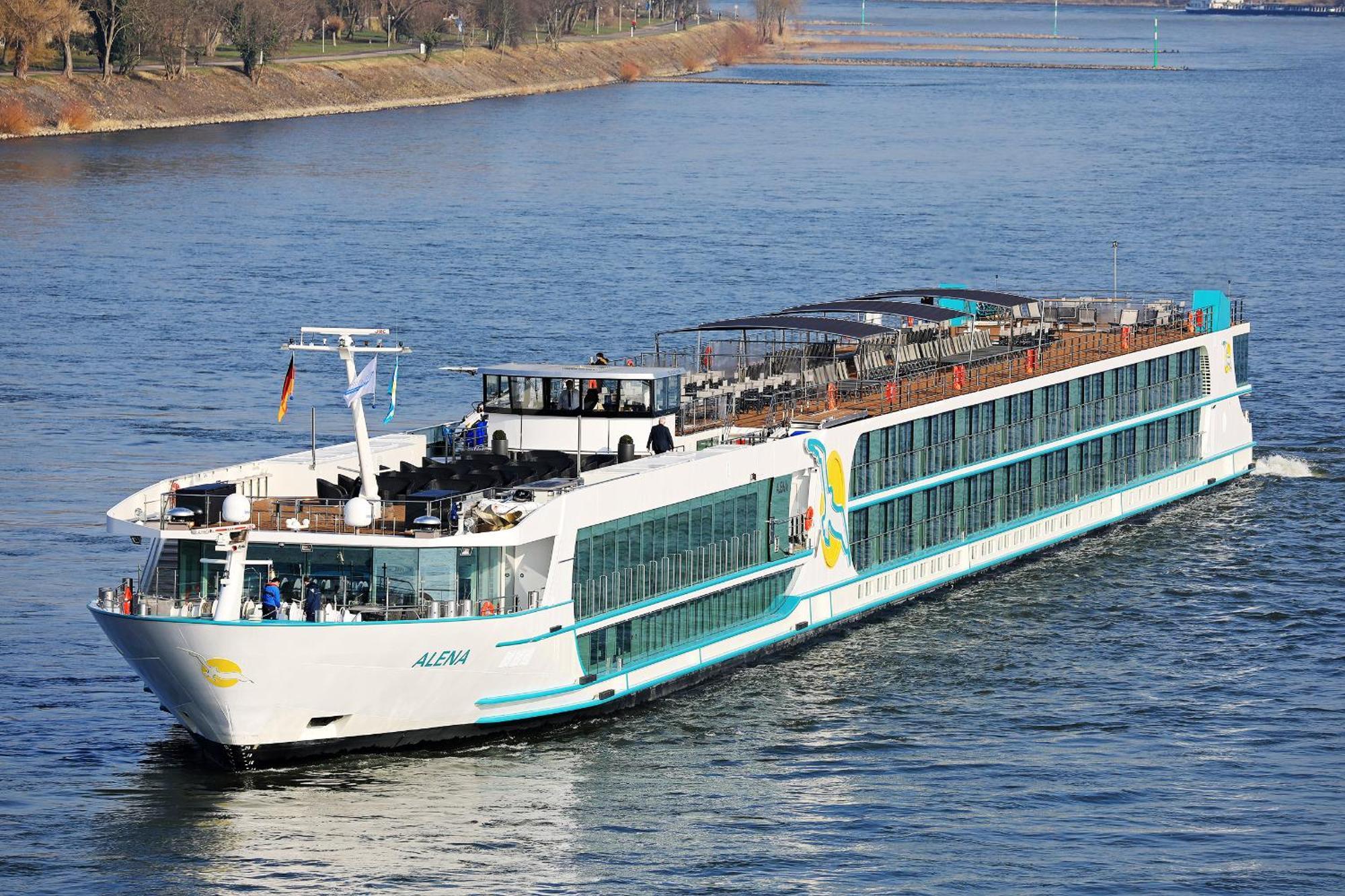 Fairtours Hotelschiff Alena Botel