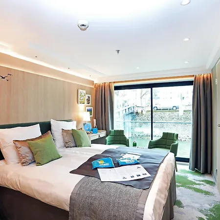 Fairtours Hotelschiff Rhein Prinzessin Botel Düsseldorf