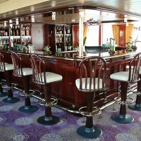 Fairtours Hotelschiff Rhein Prinzessin Botel Düsseldorf