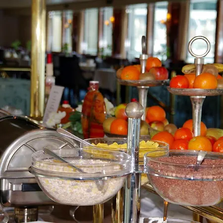 Fairtours Hotelschiff Rhein Prinzessin Düsseldorf