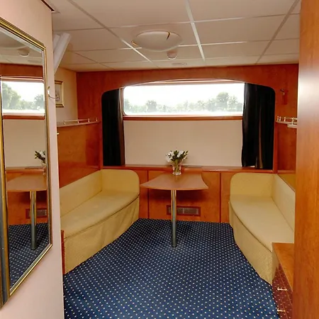 Fairtours Hotelschiff Rhein Prinzessin Botel Düsseldorf